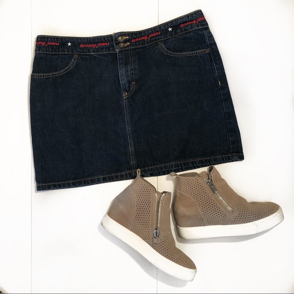 Tommy Hilfiger Skirt size 11